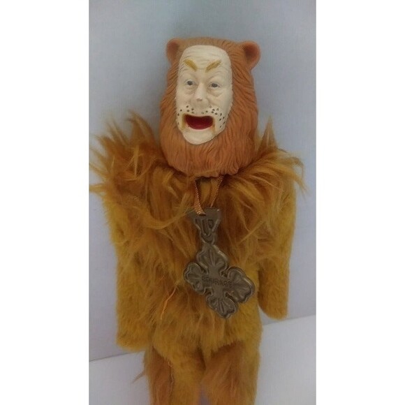 Vintage 1981 Toy Time INC. Wizard of Oz Doll Cowardly Lion Action Figure - Picture 3 of 9